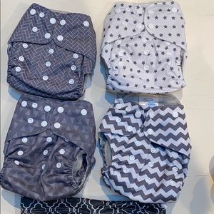 4 grey white cloth diaper with inserts NEVER WORN